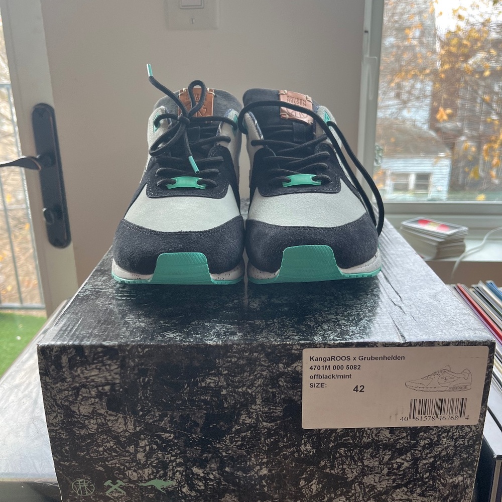 KANGAROOS X GRUBENHELDEN R2 "PAWER"